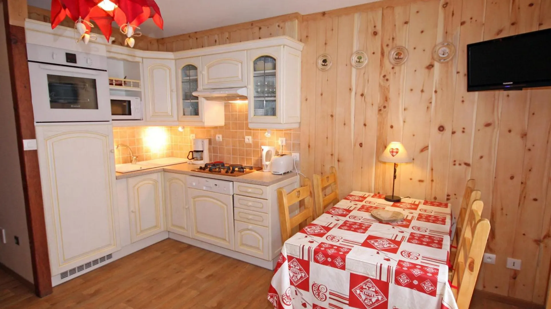 Apartment Duplex Cosy 4 Pers. A Valloire, Proche Telecabine Et Loisirs, Avec Jardin Et Parking Prive - Fr-1-263-206 France